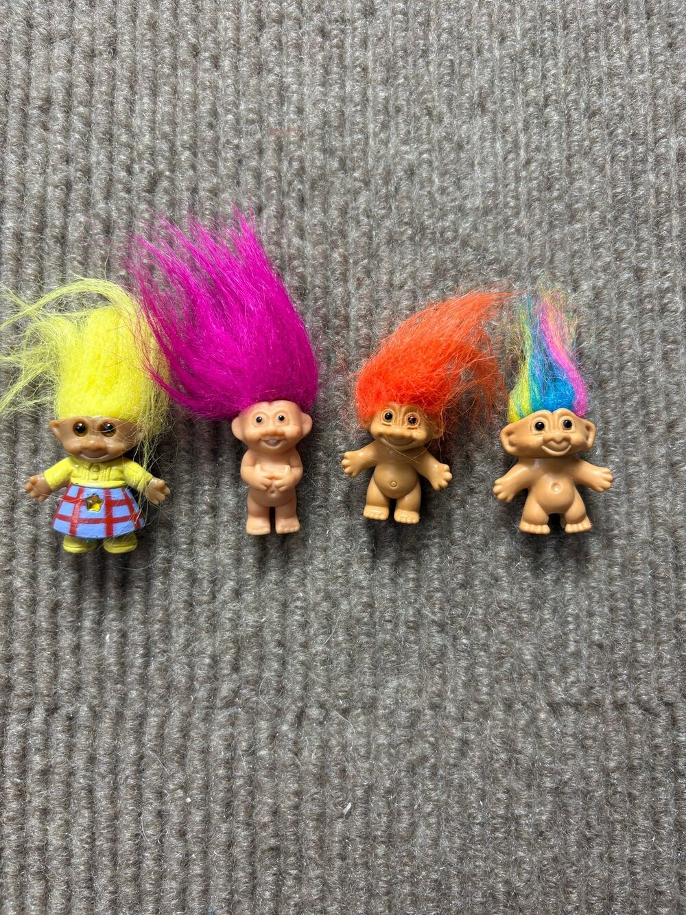 Trolls Mini Vintage Dolls Lot of 4 including one pin